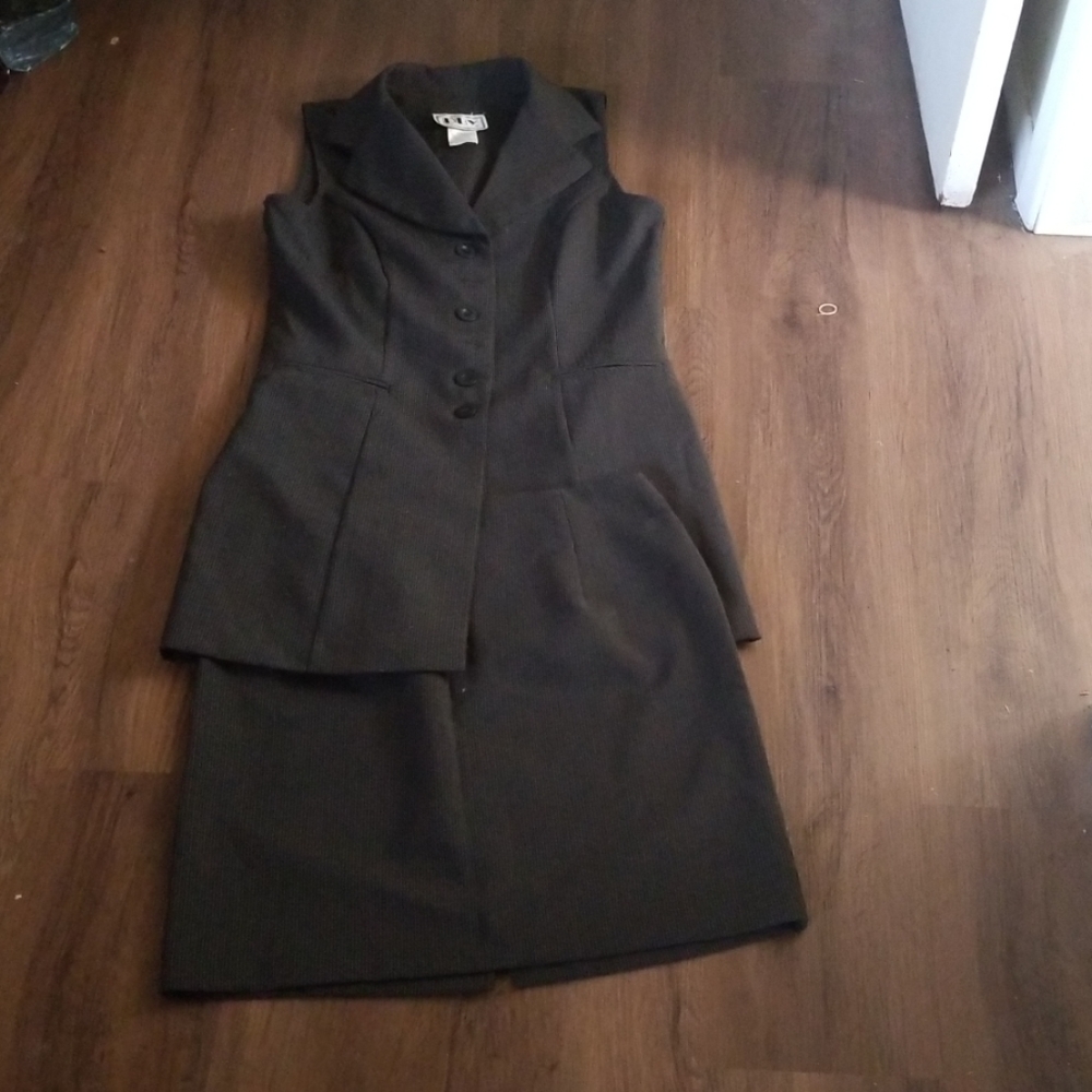 Womans skirt suit